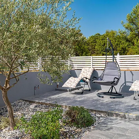 Awesome In Bilice With Wifi 公寓 *